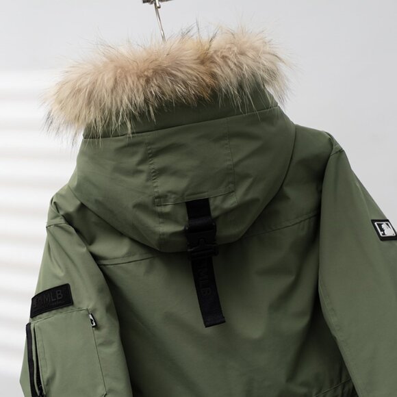 MLB Yankees Green Fur Collar Hooded Down Jacket - Picture 3 of 9